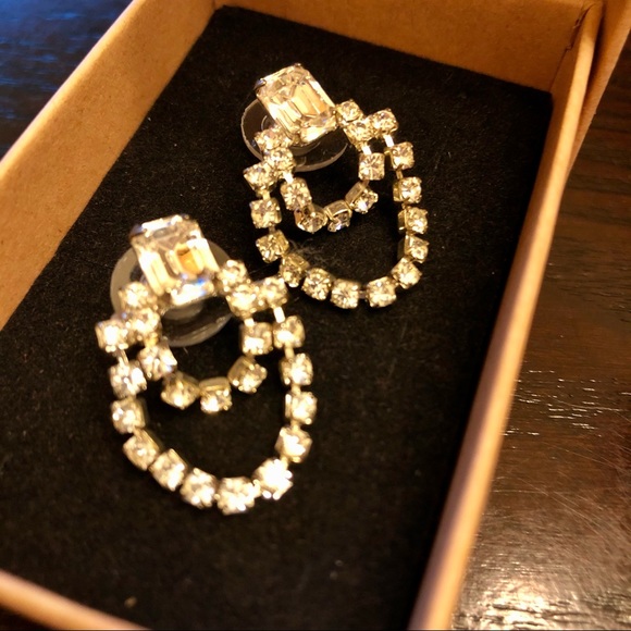 - From 1950s Vintage faceted crystal stud earringsE152 - Picture 3 of 8